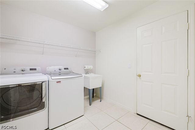 4716 Fairloop RUN, Lehigh Acres, FL 33973