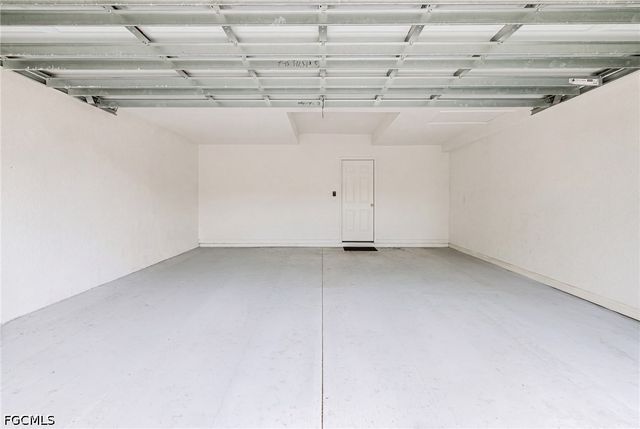 4716 Fairloop RUN, Lehigh Acres, FL 33973