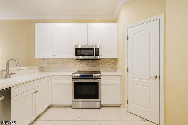 4716 Fairloop RUN, Lehigh Acres, FL 33973