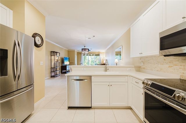 4716 Fairloop RUN, Lehigh Acres, FL 33973