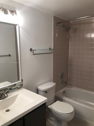 8260 SW 210th St 210, Cutler Bay, FL 33189