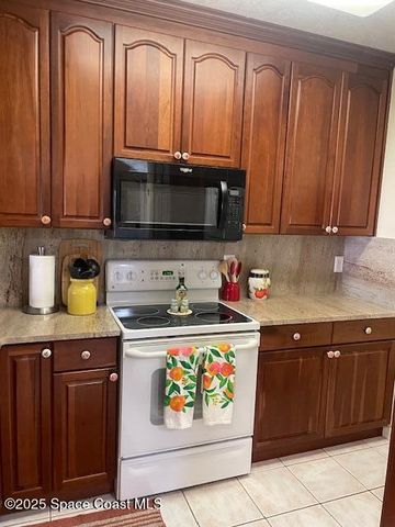 748 S Orlando Avenue 512, Cocoa Beach, FL 32931