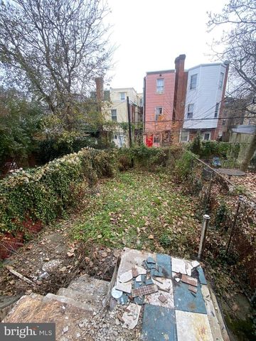 255 S FARRAGUT ST, Philadelphia, PA 19139