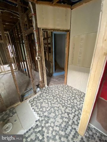 255 S FARRAGUT ST, Philadelphia, PA 19139