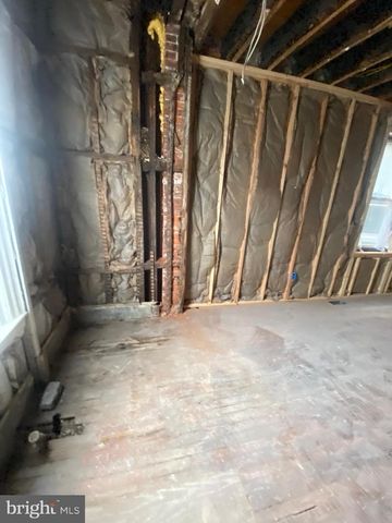 255 S FARRAGUT ST, Philadelphia, PA 19139