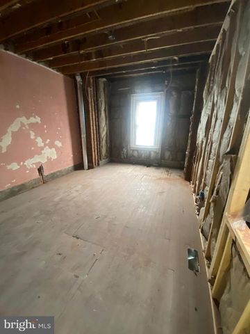 255 S FARRAGUT ST, Philadelphia, PA 19139