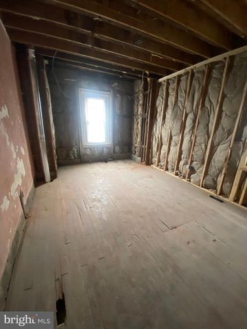 255 S FARRAGUT ST, Philadelphia, PA 19139