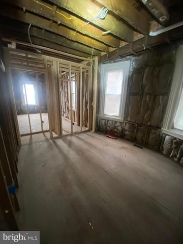 255 S FARRAGUT ST, Philadelphia, PA 19139