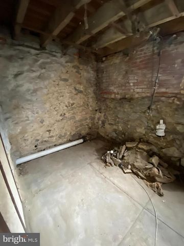 255 S FARRAGUT ST, Philadelphia, PA 19139