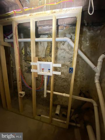 255 S FARRAGUT ST, Philadelphia, PA 19139