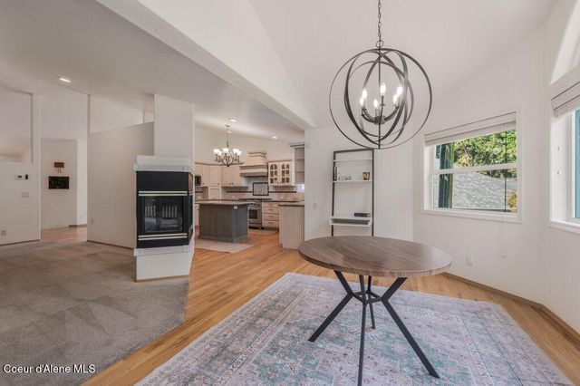 3061 E Lake Forest Dr, Hayden Lake, ID 83835