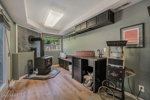 3061 E Lake Forest Dr, Hayden Lake, ID 83835