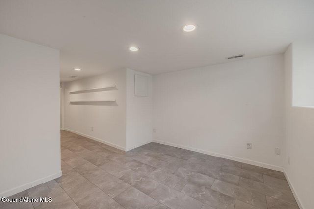 3061 E Lake Forest Dr, Hayden Lake, ID 83835