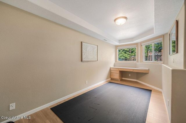 3061 E Lake Forest Dr, Hayden Lake, ID 83835