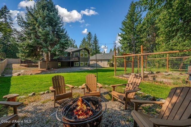 3061 E Lake Forest Dr, Hayden Lake, ID 83835