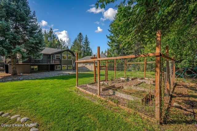 3061 E Lake Forest Dr, Hayden Lake, ID 83835