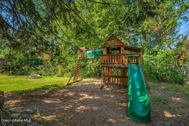 3061 E Lake Forest Dr, Hayden Lake, ID 83835