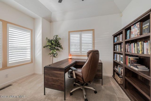 3061 E Lake Forest Dr, Hayden Lake, ID 83835