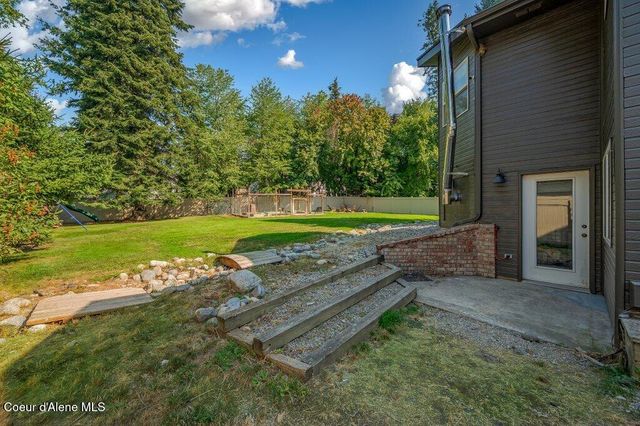 3061 E Lake Forest Dr, Hayden Lake, ID 83835