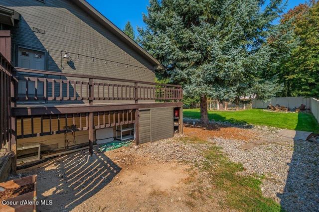 3061 E Lake Forest Dr, Hayden Lake, ID 83835