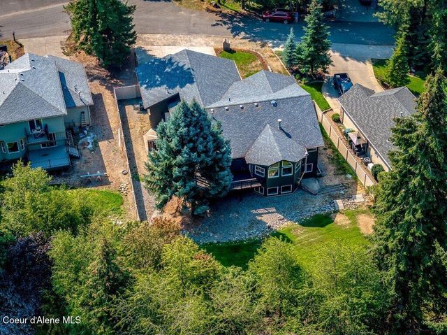 3061 E Lake Forest Dr, Hayden Lake, ID 83835