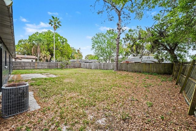 611 LIMBER LANE, Lakeland, FL 33810