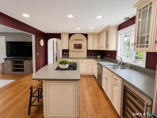 39 Sorghum Road, Shelton, CT 06484