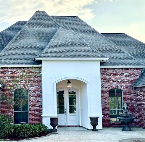 41133 Clearwater Ave, Gonzales, LA 70737