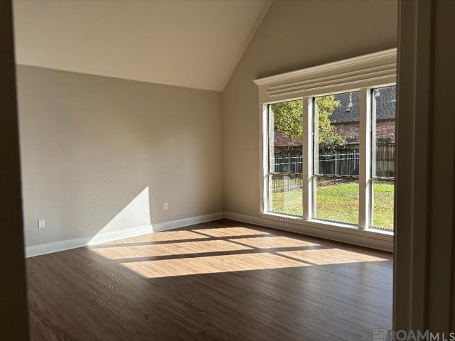 41133 Clearwater Ave, Gonzales, LA 70737