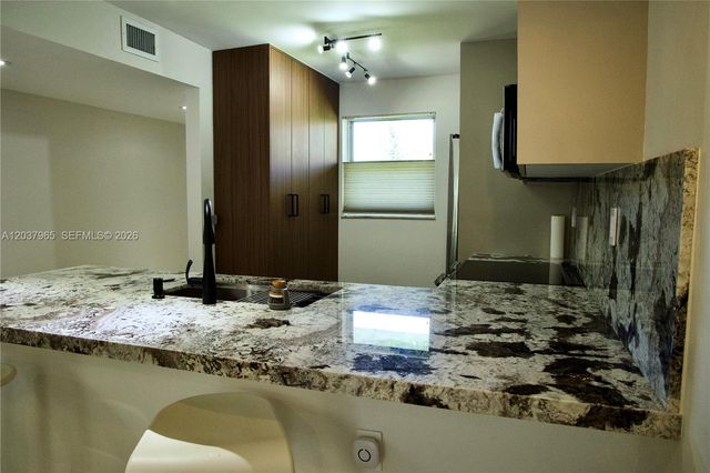4600 SW 67th Ave 127, Miami, FL 33155
