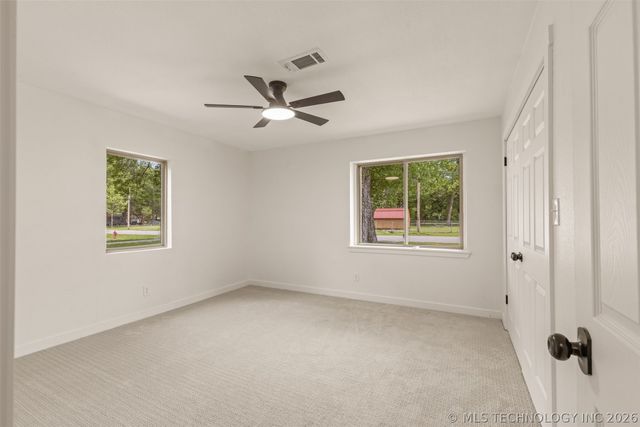 912 S Garfield Avenue, Wagoner, OK 74467