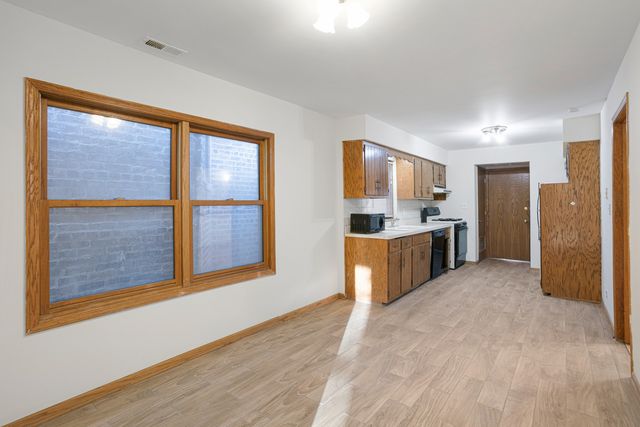 1019 S Oakley Boulevard 2, Chicago, IL 60612