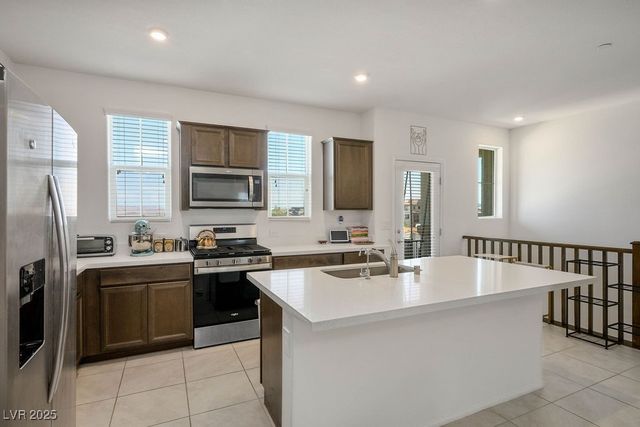 611 Sedum Avenue, Henderson, NV 89015