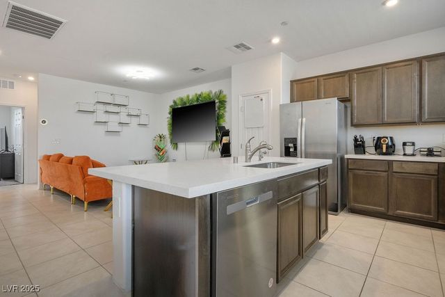 611 Sedum Avenue, Henderson, NV 89015