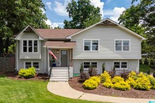 1020 WICKFORD ROAD, Vestavia Hills, AL 35216