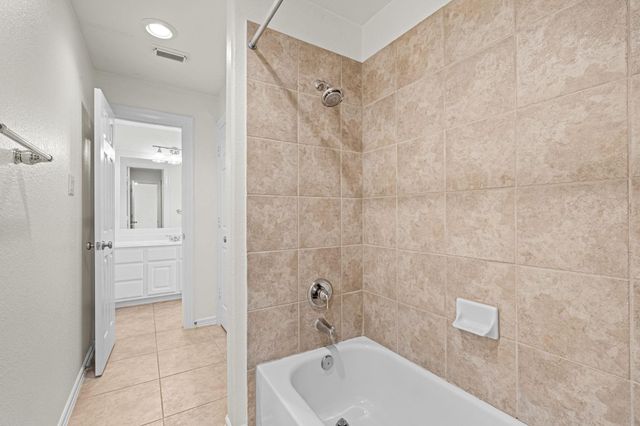 6118 Durango Bay Lane, Houston, TX 77041