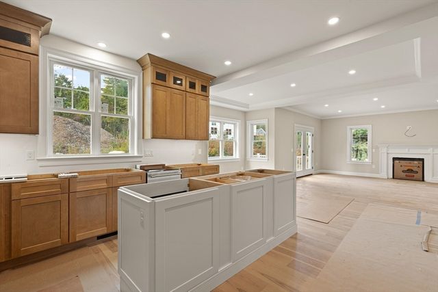 11 Goodwin Dr, Foxboro, MA 02035