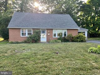 6301 CARPENTER ST, East Petersburg, PA 17520