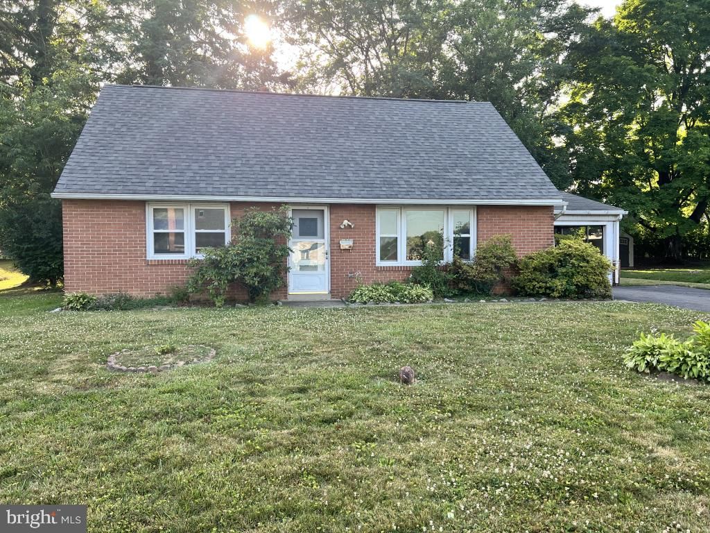 6301 CARPENTER ST, East Petersburg, PA 17520