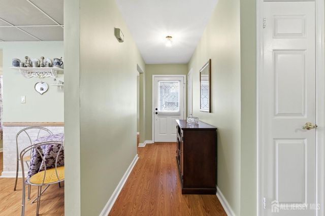 363 Cotswold Place, Franklin, NJ 08873