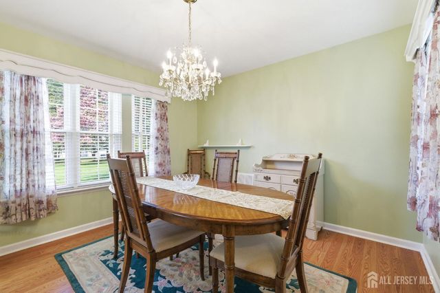 363 Cotswold Place, Franklin, NJ 08873