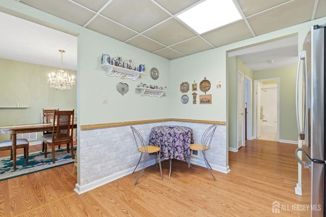 363 Cotswold Place, Franklin, NJ 08873