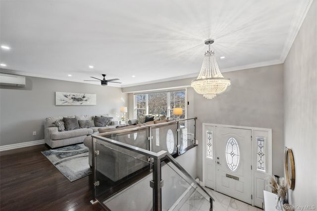 1061 Fordham Lane, Woodmere, NY 11598