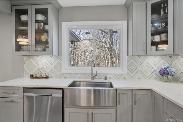 1061 Fordham Lane, Woodmere, NY 11598