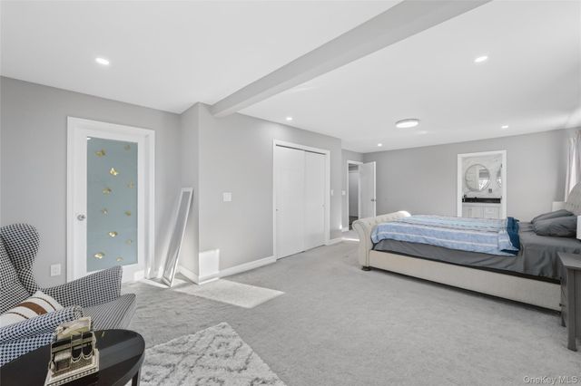 1061 Fordham Lane, Woodmere, NY 11598