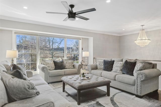 1061 Fordham Lane, Woodmere, NY 11598