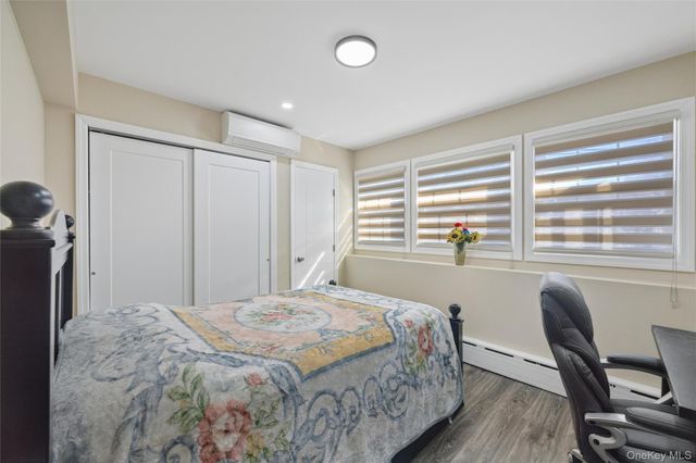 1061 Fordham Lane, Woodmere, NY 11598