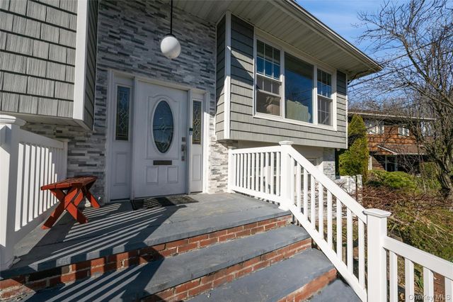 1061 Fordham Lane, Woodmere, NY 11598