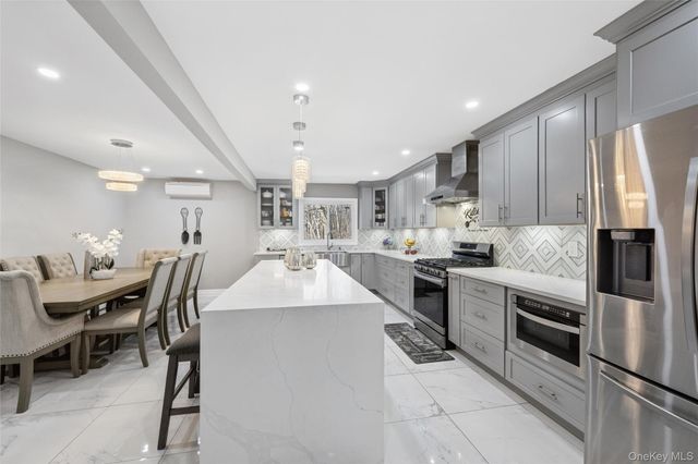 1061 Fordham Lane, Woodmere, NY 11598