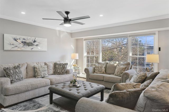 1061 Fordham Lane, Woodmere, NY 11598